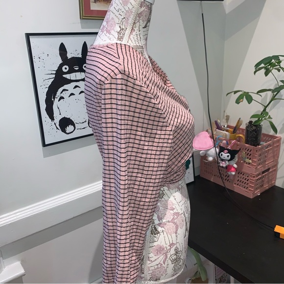 Pink wrap top - Picture 2 of 4